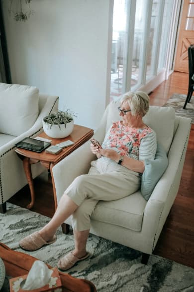 woman-sat-in-a-chair